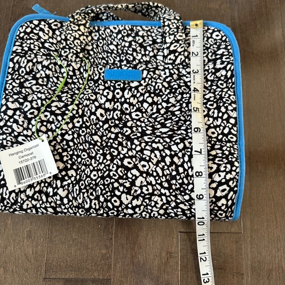 NWT Vera Bradley Camocat Travel Hanging Organizer Animal Print Vacation Toiletry - Picture 5 of 5